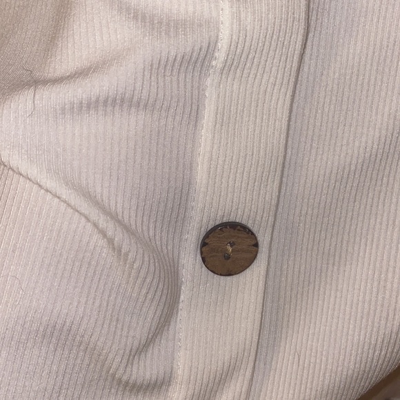 Zaful Ribbed Lettuce Trim Mock Button Crop - Picture 3 of 3